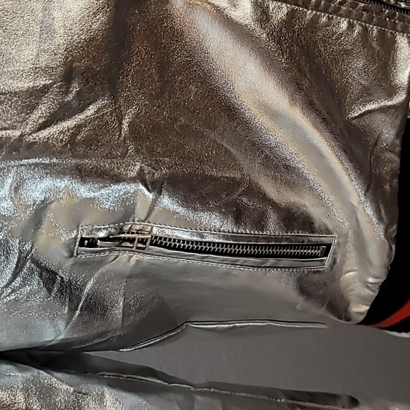 Silver metallic bomber jacket kids large black red stripes Haoduoyi brand - Picture 4 of 17